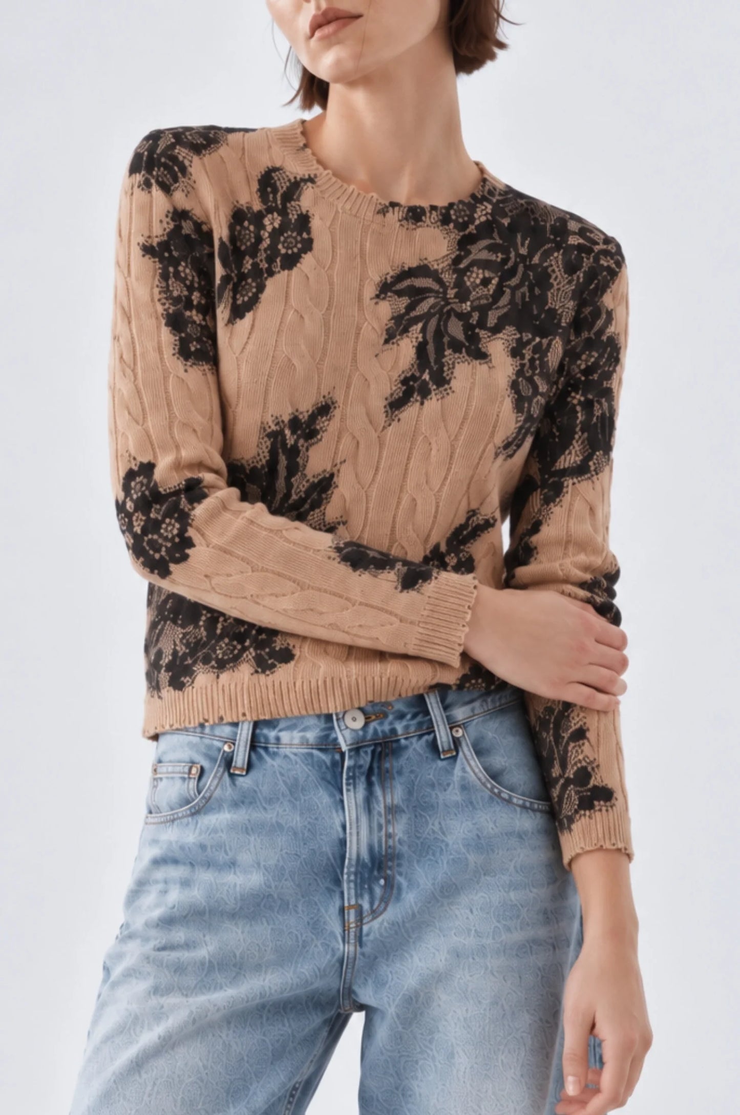 CASHMERE PRINTED LACE CABEL CREW NECK