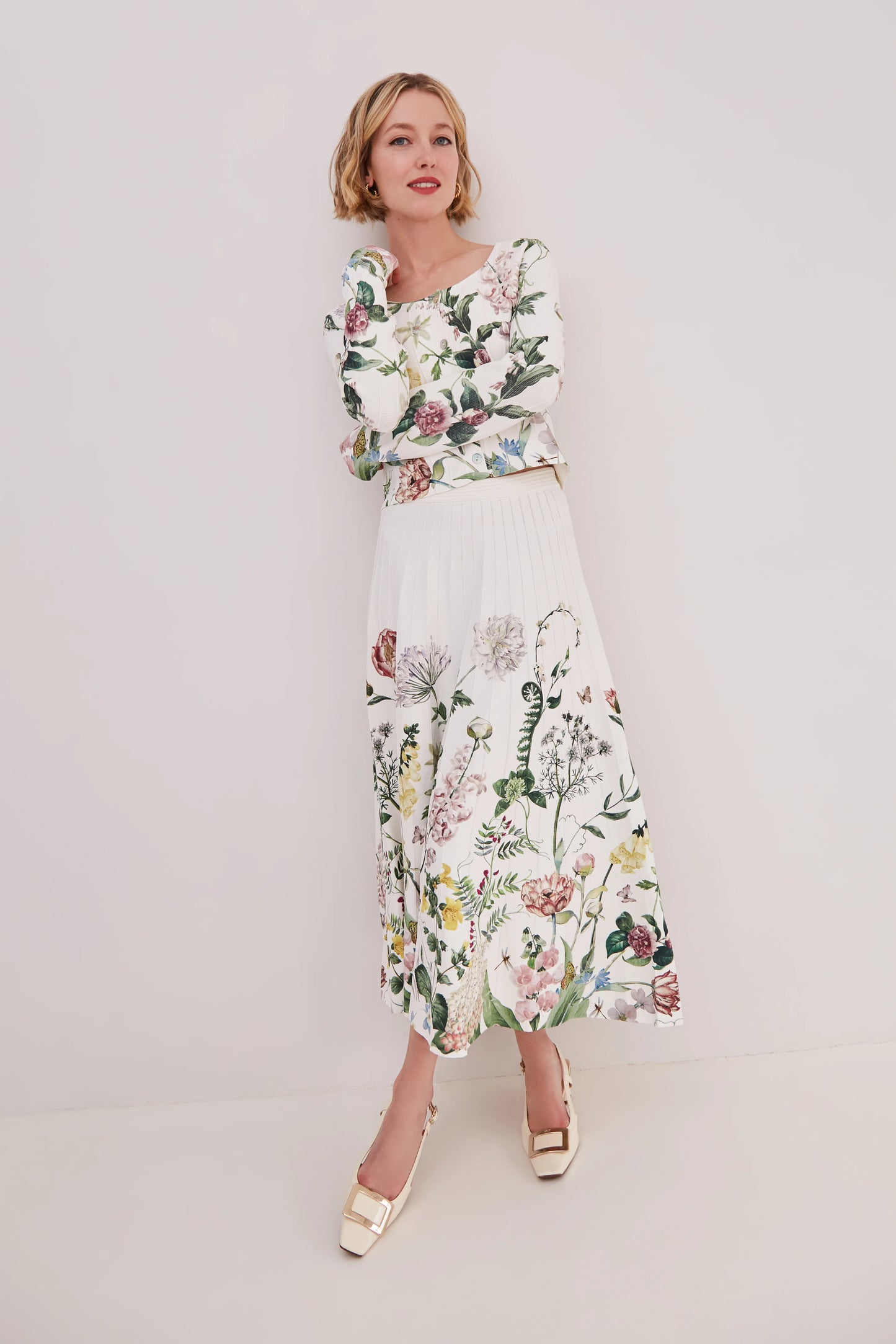 TAVIRA BLOOMFIELD - Tulips Little Pop Up Shop