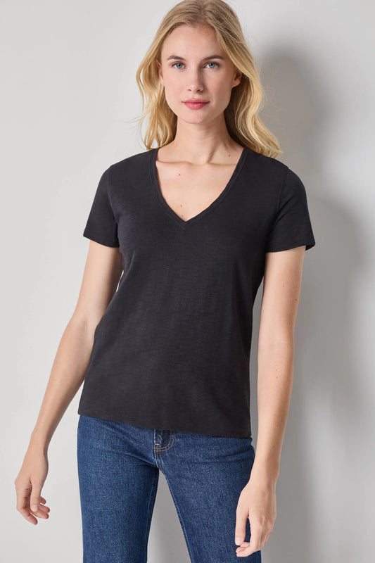 V Neck Short Sleeve Back Seam Tee